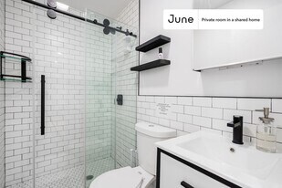 Room in Shared 4.0 bed/2 bath home in Brooklyn, NY - Building Photo