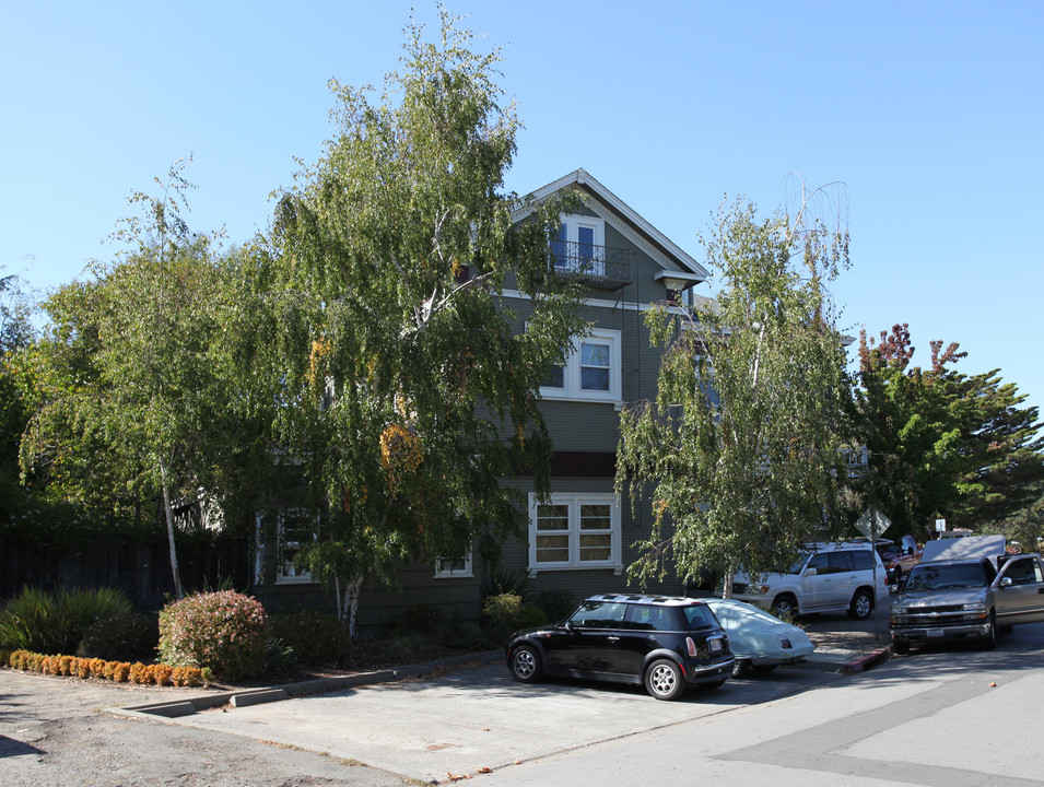 29 1st St in Corte Madera, CA - Foto de edificio