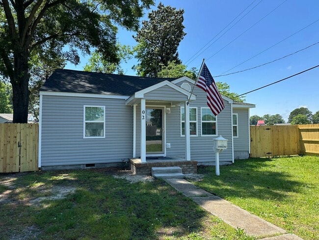 property at 2 Rodgers Pl