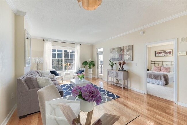 property at 1101 Juniper St NE