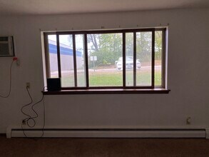 1321 Division St in Hopkins, MN - Building Photo - Building Photo