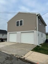 1026 Chestnut St in Coplay, PA - Building Photo