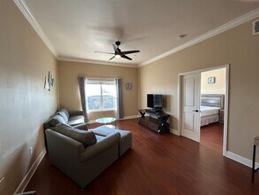 2203 Dorrington St in Houston, TX - Building Photo - Building Photo