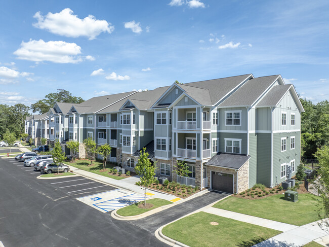 Langley Pointe in West Columbia, SC - Foto de edificio - Building Photo