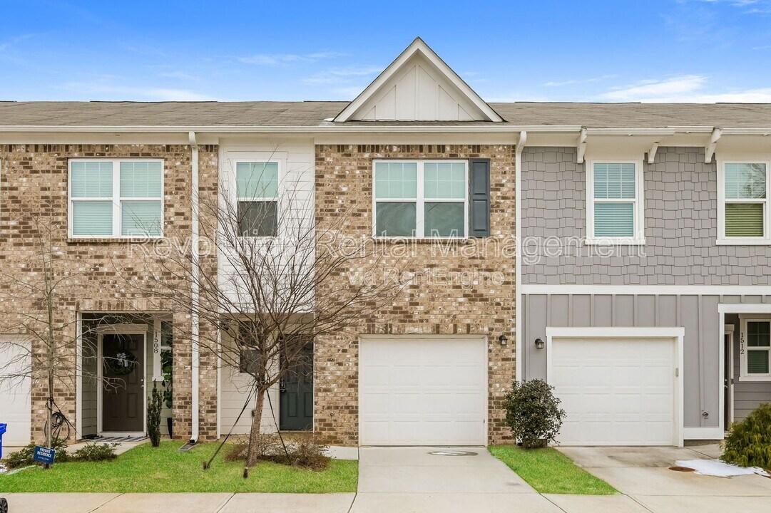 1510 Vernon Blvd in Decatur, GA - Building Photo
