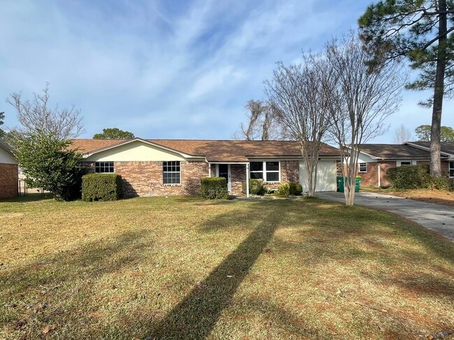 1607 Date Palm Dr