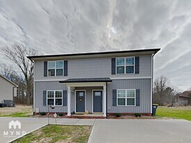 329 Kimball St in Kannapolis, NC - Building Photo