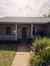 1387 Grouse Dr in Redding, CA - Building Photo - Building Photo
