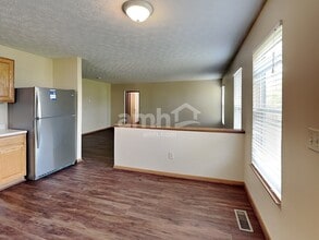 461 Dover Pond Dr in Blacklick, OH - Building Photo - Building Photo
