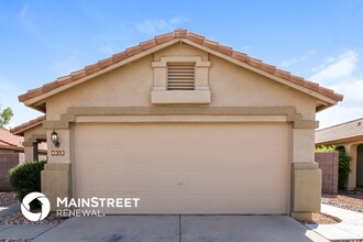 4015 W Rose Garden Ln in Glendale, AZ - Building Photo - Building Photo