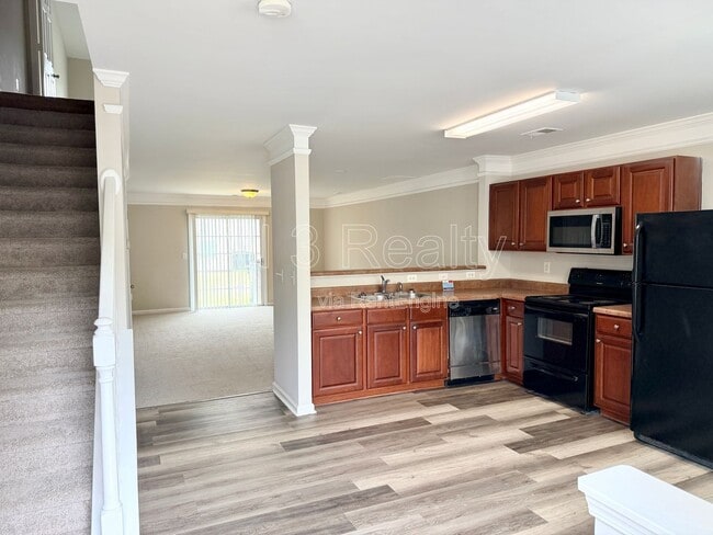 837 Crestwell Cir in Atlanta, GA - Building Photo - Building Photo