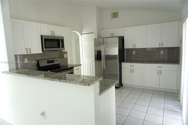 15770 SW 84th Terrace in Miami, FL - Building Photo - Building Photo