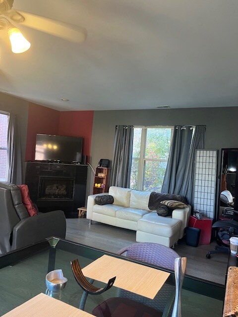 757 W Eastman St in Chicago, IL - Building Photo