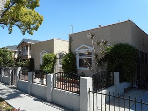 1464 Gaviota Ave in Long Beach, CA - Foto de edificio - Building Photo