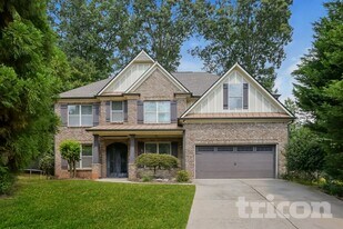 1821 Binnies Way in Buford, GA - Building Photo