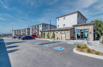 Alpine Family Apartments in Alpine, CA - Foto de edificio - Building Photo