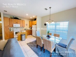 2390 Caravelle Cir in Kissimmee, FL - Building Photo - Building Photo