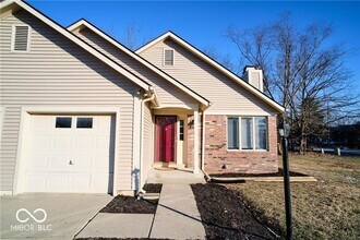 802 Westridge N Dr in Noblesville, IN - Building Photo - Building Photo