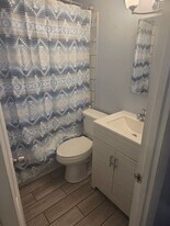 4428 Pearson Ave, Unit 1st FL in Philadelphia, PA - Building Photo