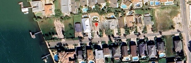 218 W Lantana St in South Padre Island, TX - Building Photo - Building Photo