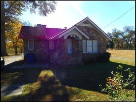 4240 Baucum Pike in North Little Rock, AR - Building Photo