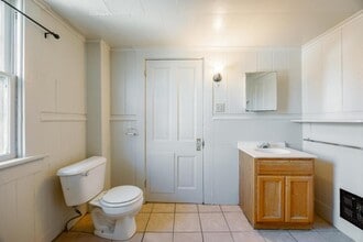 313 Cherry St in Muscatine, IA - Building Photo - Building Photo