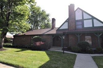 4554 Sandringham Dr in Columbus, OH - Building Photo - Building Photo