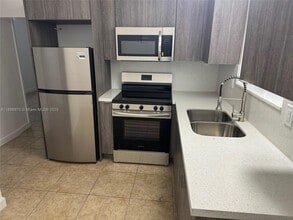 2029 Pierce St in Hollywood, FL - Building Photo - Building Photo