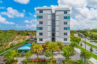Caribbean Village in Cutler Bay, FL - Building Photo - Building Photo