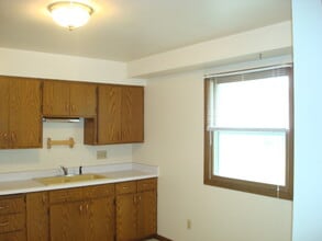 2308 Mayflower Ave in Sheboygan, WI - Building Photo - Building Photo