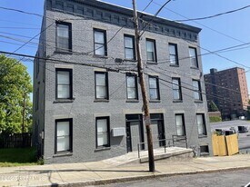 120 Philip St in Albany, NY - Building Photo