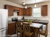 511 Oak Meadow Dr photo'