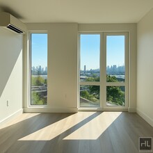 BRUCKNER BOULEVARD in Bronx, NY - Building Photo - Building Photo