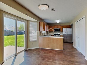 2186 Ferndown Dr in Miamisburg, OH - Building Photo - Building Photo