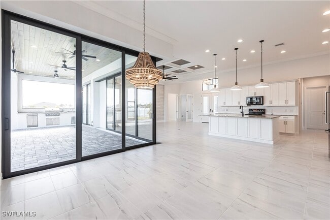 property at 3405 Gulfstream Pkwy