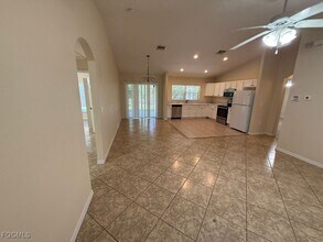 919 Berg St E in Lehigh Acres, FL - Building Photo - Building Photo