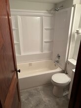 2119 N Underhill St in Peoria, IL - Building Photo - Building Photo