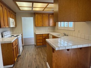 850 Cordwell Cir in Roseville, CA - Building Photo - Building Photo