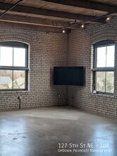 127 5th St NE in Minneapolis, MN - Building Photo - Building Photo