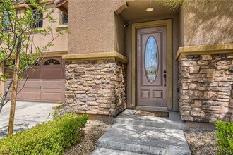 552 Puenta Del Rey St in Las Vegas, NV - Building Photo - Building Photo