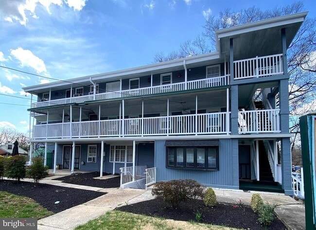 6200 54th Pl, Unit 6