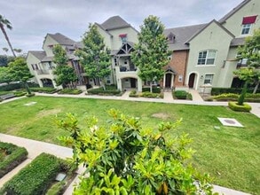 732 E Valencia St, Unit Jan in Anaheim, CA - Building Photo - Building Photo