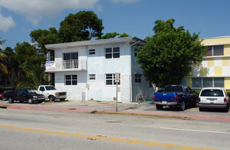 1800 Meridian Ave in Miami Beach, FL - Building Photo - Building Photo