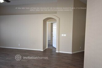 7408 Alpine Ridge St in Las Vegas, NV - Building Photo - Building Photo