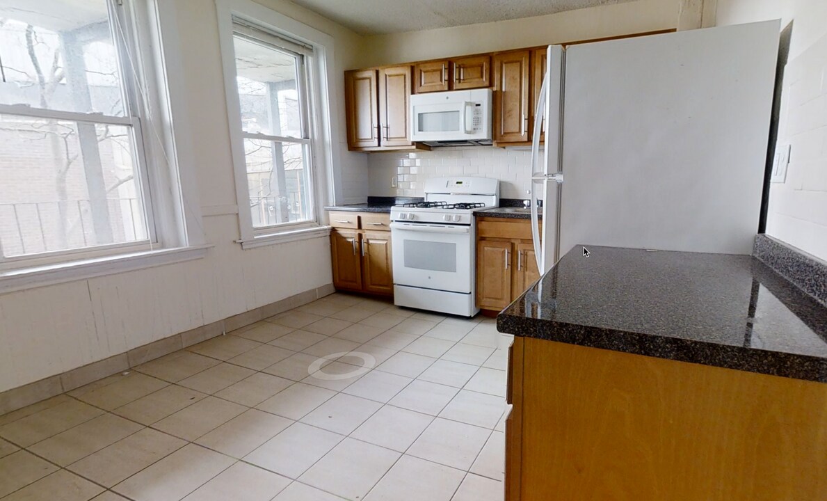 5 Barrows St, Unit 4A in Boston, MA - Building Photo