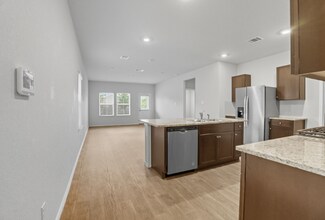 4831 Nueces Path in San Antonio, TX - Building Photo - Building Photo