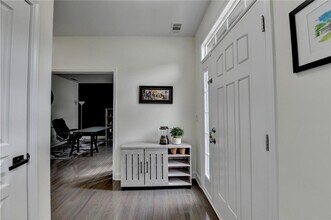 1640 Primrose Park Rd in Sugar Hill, GA - Building Photo - Building Photo