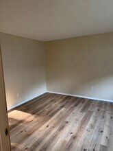 5380 Eastgate Dr, Unit 6 in Fairfield, OH - Foto de edificio - Building Photo