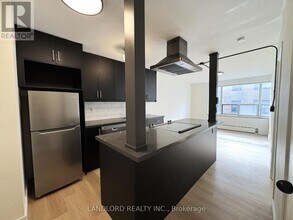 420 Eglinton Ave E in Toronto, ON - Building Photo - Building Photo