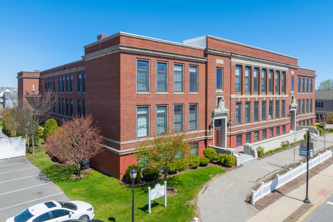 215 Harvard St in Medford, MA - Foto de edificio